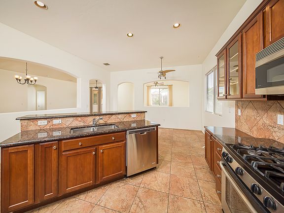4th image of 7119 W Leaf Bed Ln