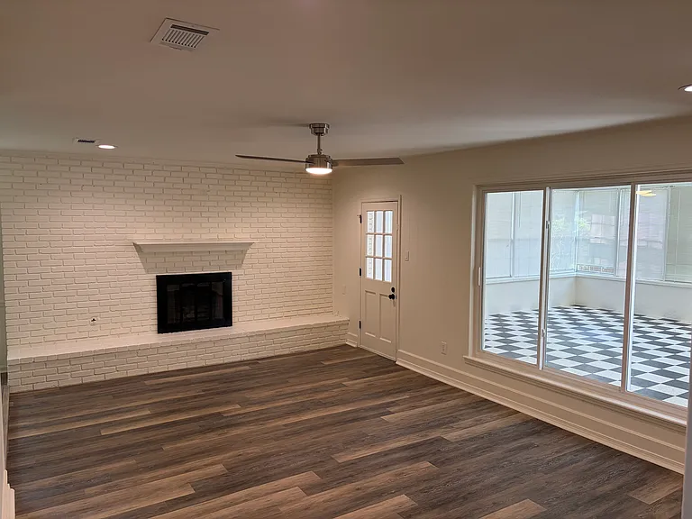 1704 War Eagle Dr — Photo 3