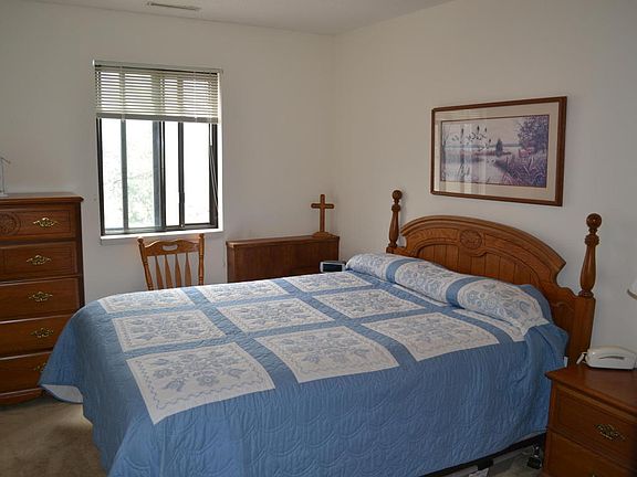 5th image of 619 Elm Ave APT 303