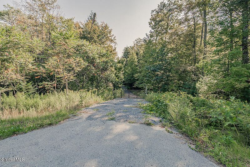 4th image of L39.2 Route 9