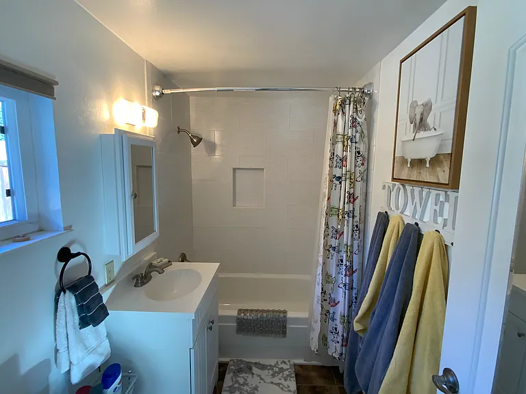 207 Rainbow Ln — Photo 17