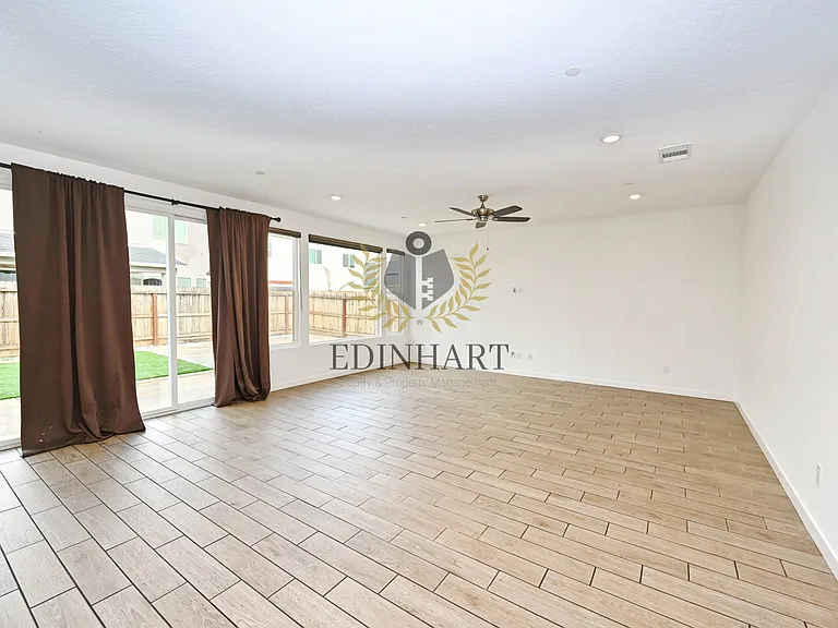 6342 E Robinson Ave — Photo 12