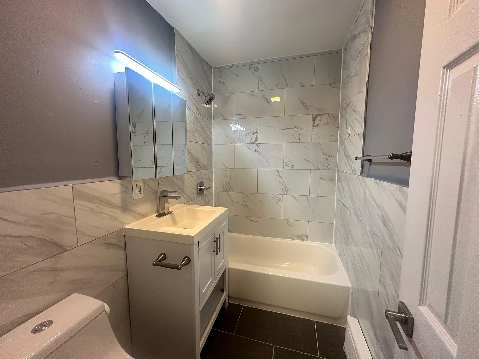 246 Clendenny Ave — Photo 4