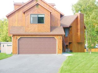 7401 Huckleberry Cir, Anchorage, AK 99502