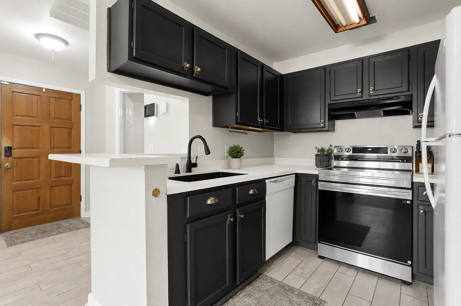 1 bed, 663 sqft, $1,050 — Photo 4
