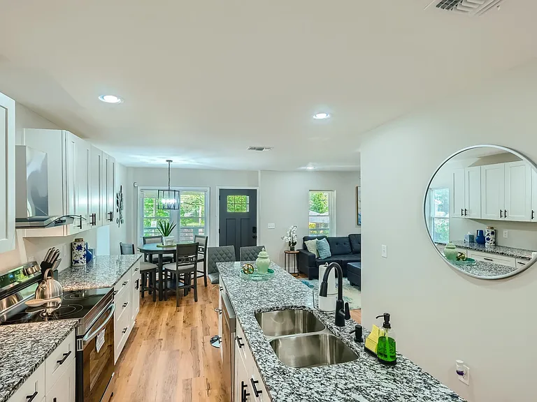 1170 Booker Ave SW — Photo 17