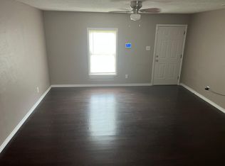 300 Mesa Dr, Glenn Heights, TX 75154