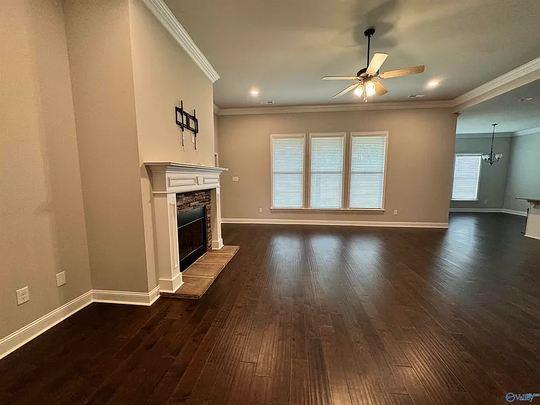 109 Kambry Grove Dr — Photo 12