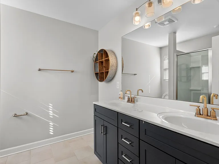1067 Emery Bay Cir — Photo 10