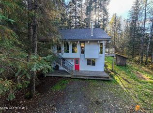 321 Brighton Rd, Girdwood, AK 99587