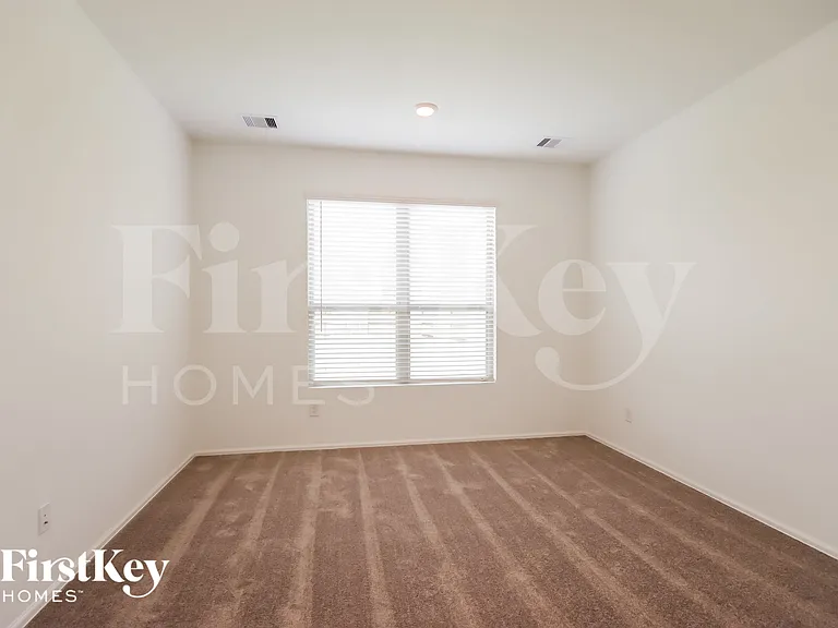 23709 Pagliano Ct — Photo 12