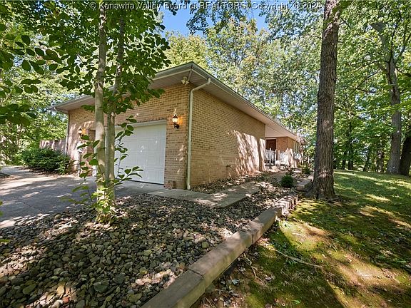 3rd image of 503 Dabney Dr