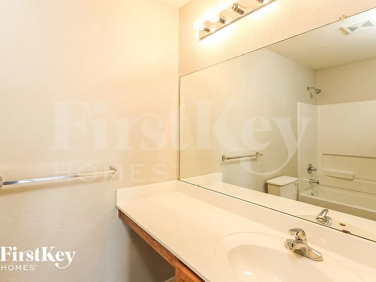 9231 Dublin Hts — Photo 11