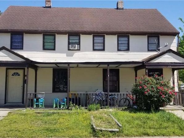 82 Decatur St, Portsmouth, VA 23702
