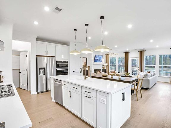 7th image of this home