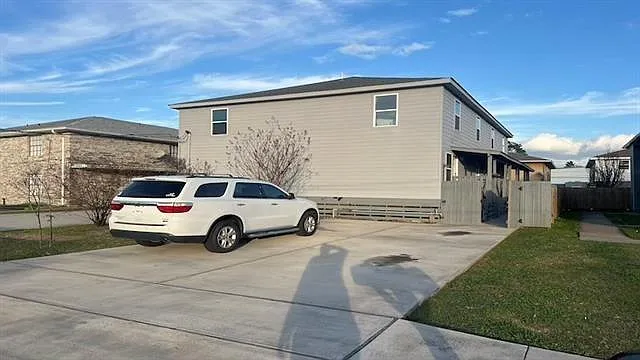2822 Richland St #B — Photo 3