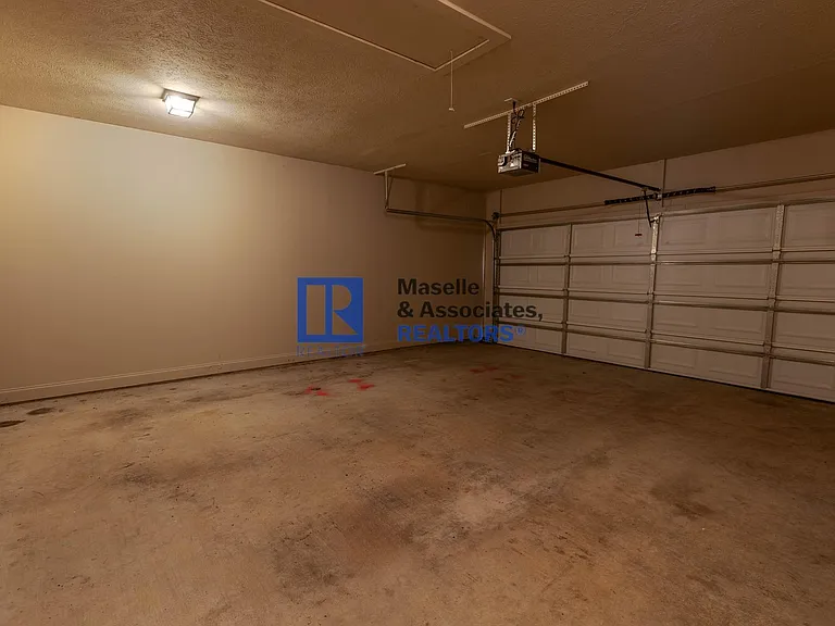 125 Mason Way — Photo 36