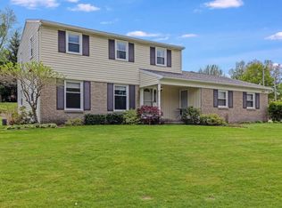 2884 Manitou Dr NE, Grand Rapids, MI 49525