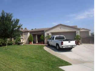 8229 Halbrook Ter, Riverside, CA 92509