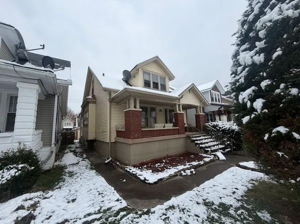 (undisclosed Address), Louisville, KY 40212