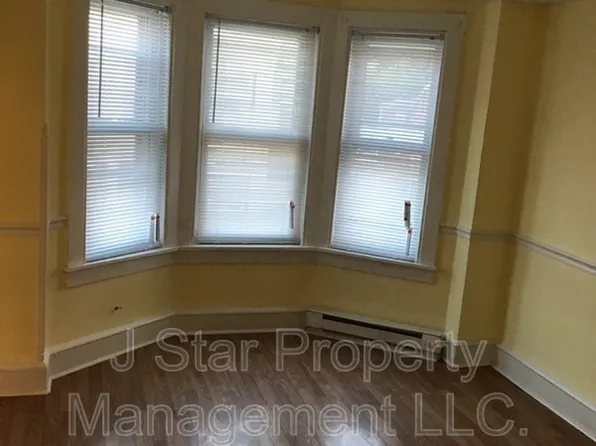 531 Robeson St Fl 2R, Reading, PA 19601