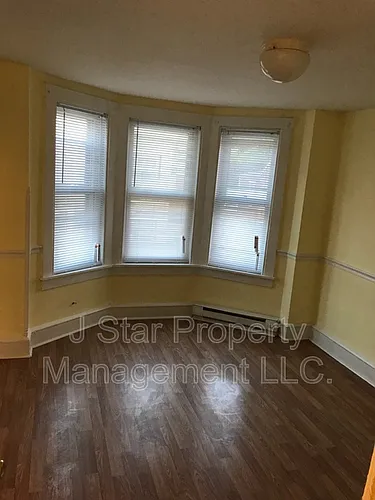 531 Robeson St #2R Photo 1