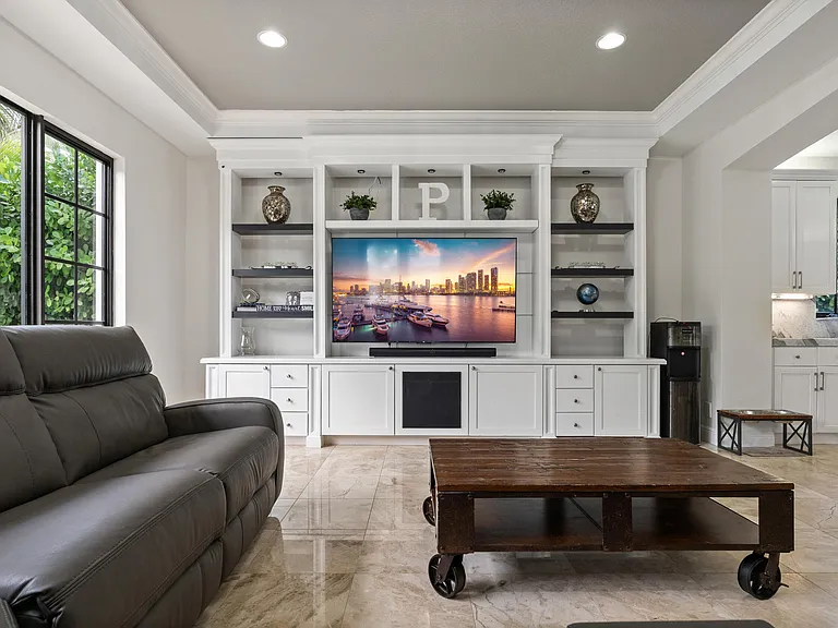 9521 Eden Mnr — Photo 60