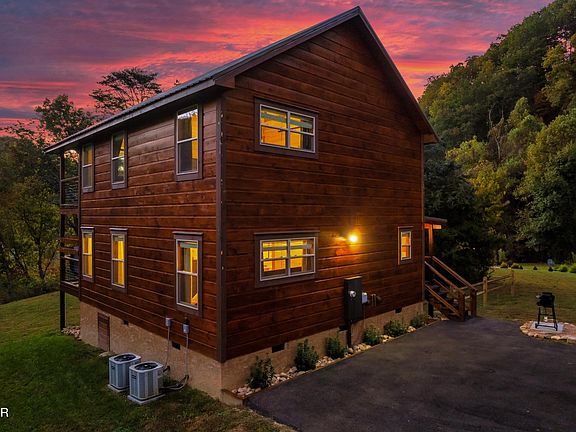 5th image of 2641 Willow Heights Way