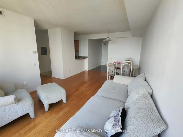 8 Hillcrest Ave, Toronto, ON