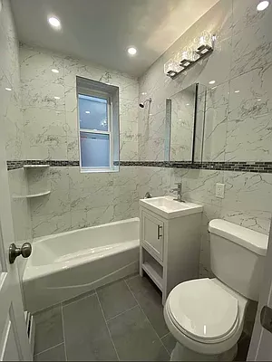 Rented by Voro, LLC | media 16