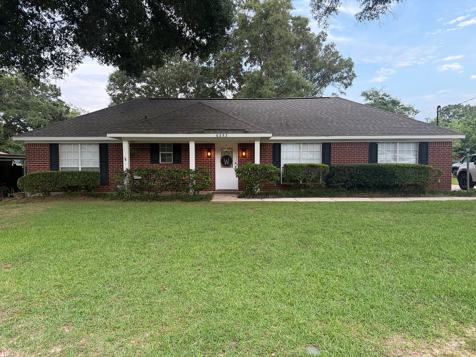 3 bed, 1600 sqft, $2,000 — Photo 1