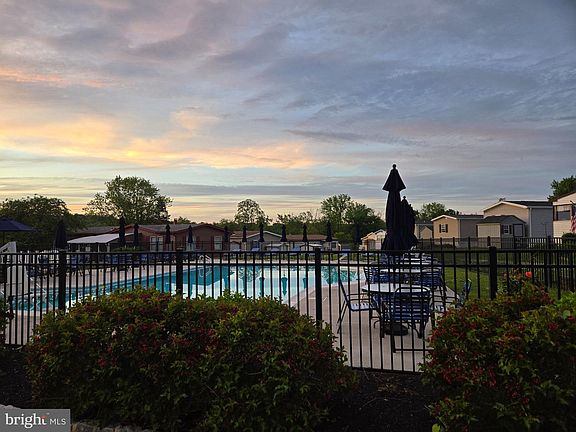 2nd image of 309 Meadow Ct