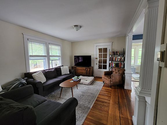 2nd image of 116 Bishop Ave #2