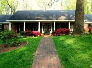 1003 Friar Tuck Rd, Johnson City, TN 37604