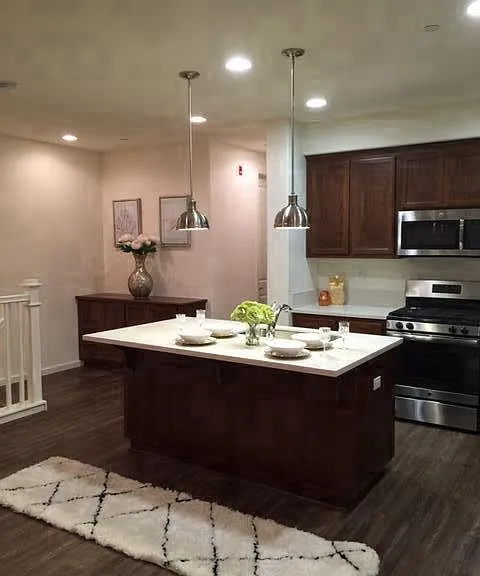 2205 Central Pkwy — Photo 1