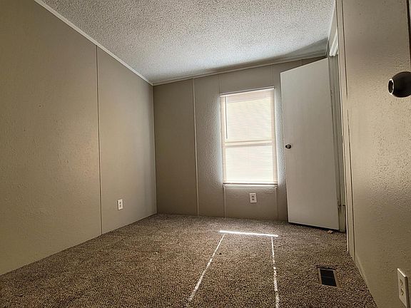 4th image of 5204 Harmon Dr