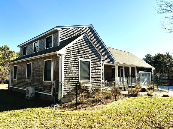 2nd image of 18 Masaquet Ave
