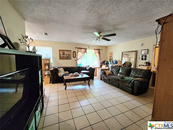 3rd image of 1501 Little St