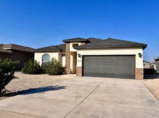 3814 Honeysuckle Dr, Carlsbad, NM 88220