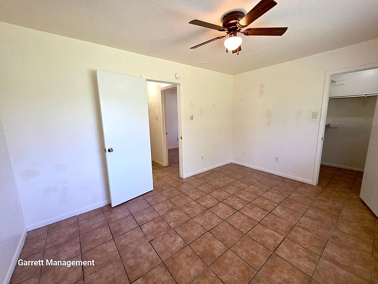 1705 Taylor St — Photo 12