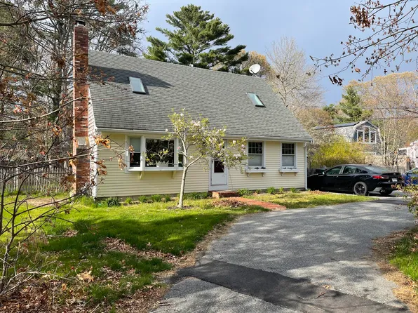 70 Quinaquisset Avenue, Mashpee, MA 02649