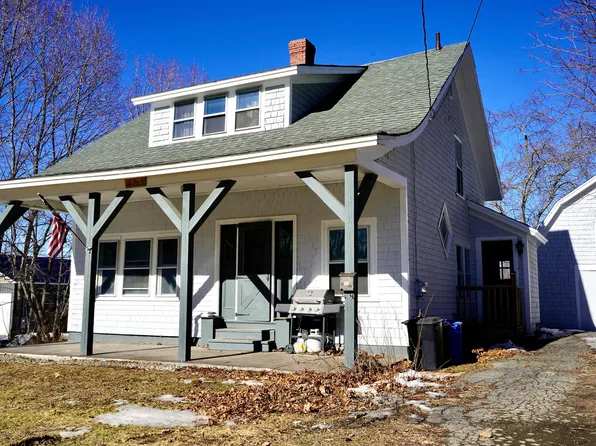 56 Park Street, Dexter, ME 04930