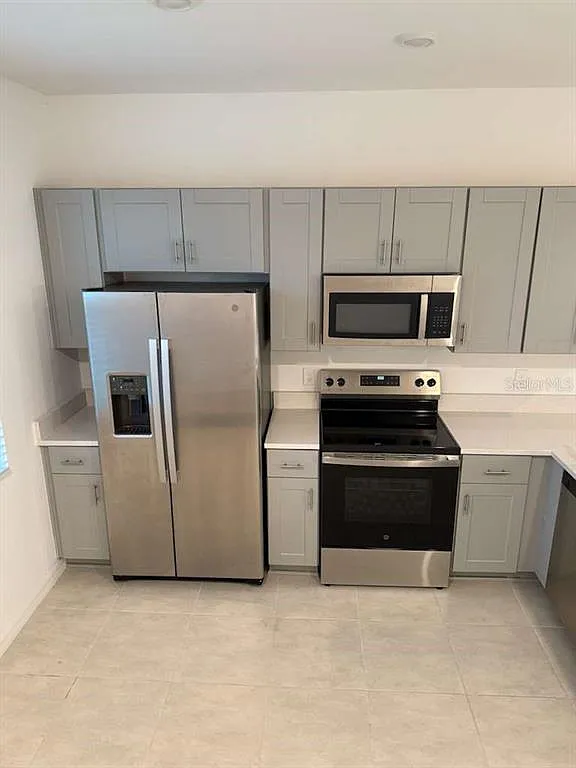 2 bed, 2.5 bath, 1187 sqft, $1,750 — Photo 3
