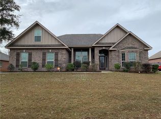 2433 Hidden Oaks Ln, Semmes, AL 36575