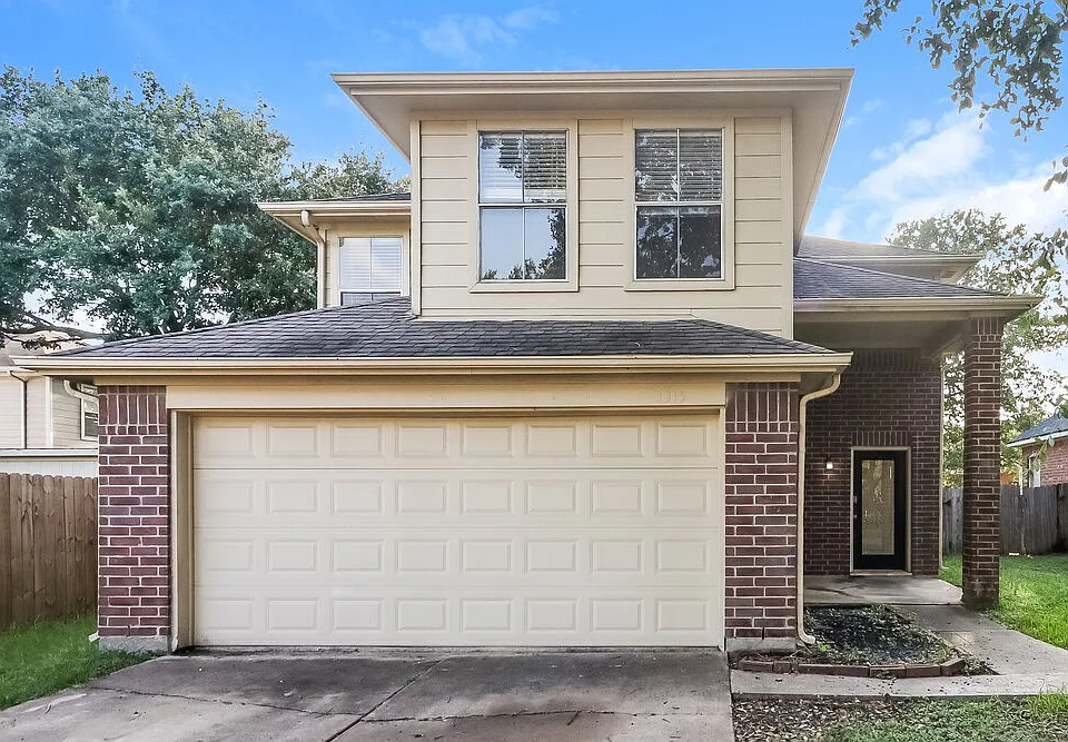 3315 Maymist Dr