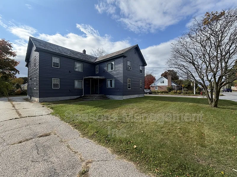 2 bed, 1.0 bath, 700 sqft, $1,700 — Photo 1
