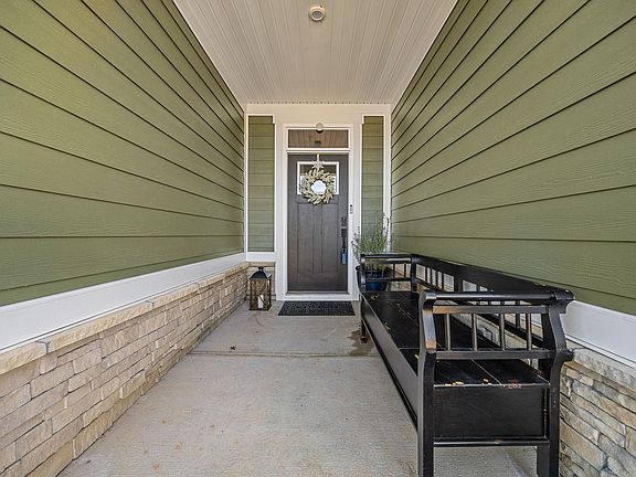 4th image of 312 Delamere Dr