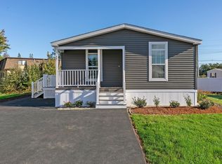 11 Hagop Rd, Salem, NH 03079