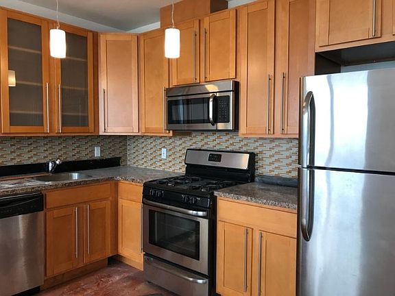 3rd image of 120 Beach 26th St #4BB