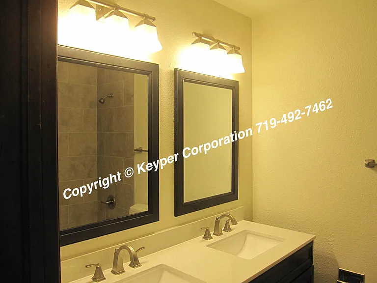 2760 Roundtop Dr — Photo 17